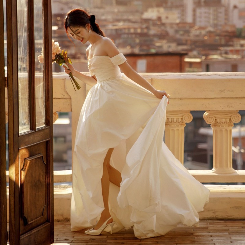 فستان زفاف بسيط بكتف واحد بدون - مراجعة Photography Natural Lighting Basics وسعره